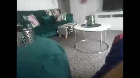 davidf75 online show from 10/03/25, 08:11