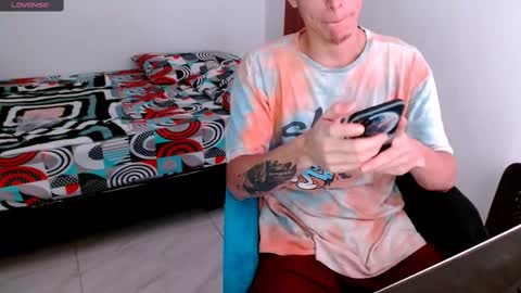 davidsalazar33 online show from 09/25/25, 10:46