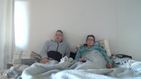 Snapshot of davidstong_cam chatting on 06/12/26, 05:28 Davidstrong cam online show from 06/12/26, 05:28