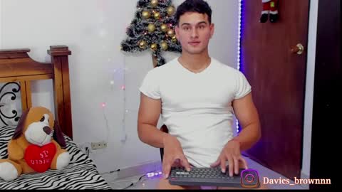 Davies brown    schedule 12pm to 5pm col time online show from 12/06/24, 12:45