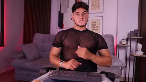 Snapshot of davies_brown chatting on 09/26/25, 08:46 Davies brown schedule 12pm to 5pm col time online show from 09/26/25, 08:46