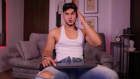 Snapshot of davies_brown chatting on 10/11/25, 08:29 Davies brown schedule 12pm to 5pm col time online show from 10/11/25, 08:29