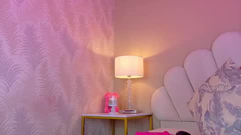 Snapshot of davinna_fox chatting on 11/20/25, 11:32 Valentina Gomez online show from 11/20/25, 11:32