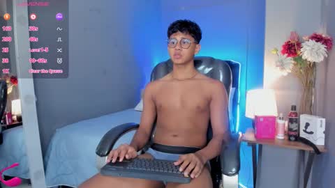 Snapshot of dawn_16 chatting on 11/12/25, 09:03 dawn_16 online show from 11/12/25, 09:03