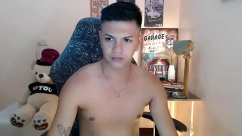 Snapshot of dax_x chatting on 12/12/24, 01:17 JC LOVER BOY online show from 12/12/24, 01:17