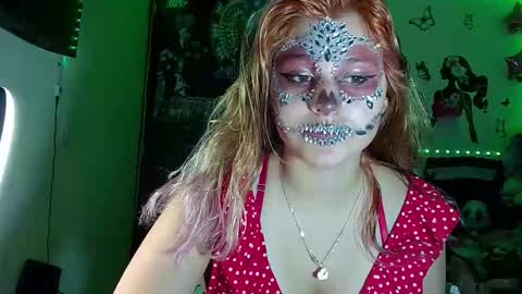 Snapshot of daya202 chatting on 11/01/25, 03:52 Eli online show from 11/01/25, 03:52