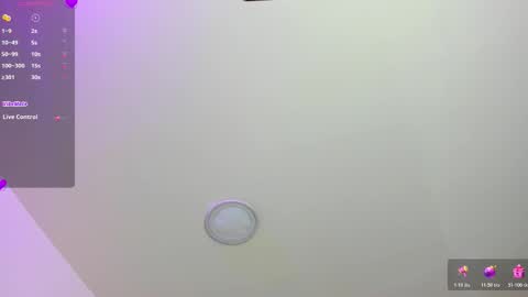 Snapshot of dayana_harlow2 chatting on 11/27/25, 07:27 dayana_harlow2 online show from 11/27/25, 07:27