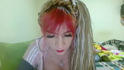 dayanna_01_ online show from 01/27/25, 09:22