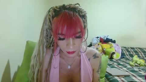 dayanna_01_ online show from 02/01/25, 12:07