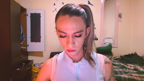 dayanna_01_ online show from 05/16/26, 07:34