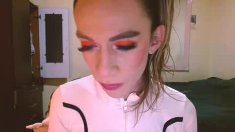 dayanna_01_ online show from 06/02/26, 08:11