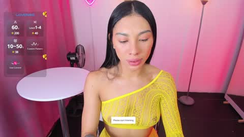 I am Dayanna  tecca online show from 12/24/24, 11:00