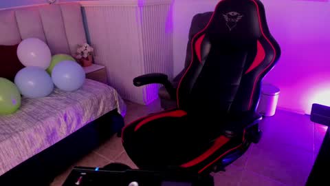 Snapshot of dayanne7 chatting on 12/13/24, 03:21 dayanne7 online show from 12/13/24, 03:21