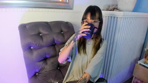 Snapshot of dayanne7 chatting on 12/17/24, 05:40 dayanne7 online show from 12/17/24, 05:40