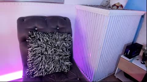 Snapshot of dayanne7 chatting on 01/22/25, 04:34 dayanne7 online show from 01/22/25, 04:34