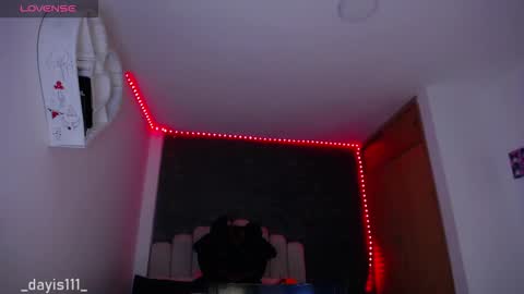 Snapshot of dayis_sweet chatting on 12/15/25, 12:59 Dayis online show from 12/15/25, 12:59