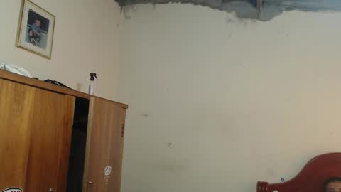 Dylon online show from 10/11/25, 05:22