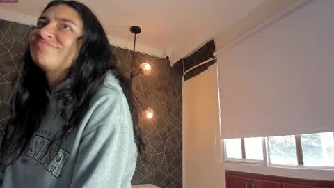 Snapshot of dayra_angels chatting on 11/10/25, 05:12 DAYRA ANGELS online show from 11/10/25, 05:12