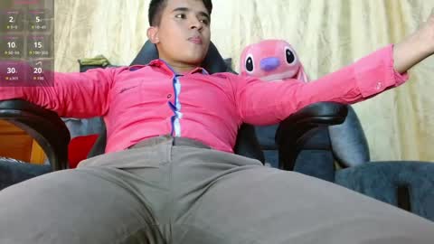 dayro_dduran online show from 05/03/26, 07:53