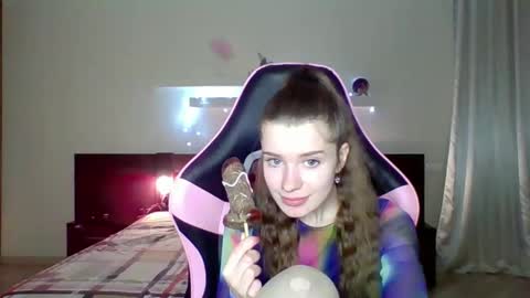 Snapshot of dazdrasmigdasue chatting on 01/26/25, 05:34 dazdrasmigdasue online show from 01/26/25, 05:34
