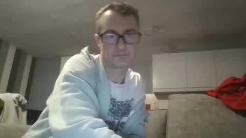 Dazzill online show from 11/19/25, 03:34