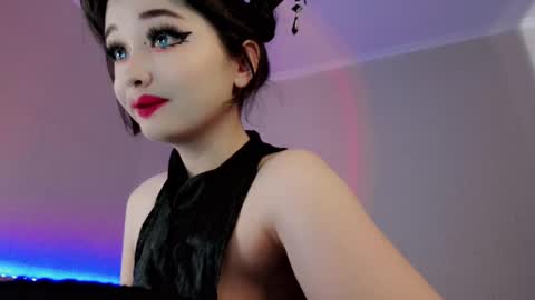 Snapshot of dazzl1ngfire chatting on 10/15/25, 04:45 Natsumi online show from 10/15/25, 04:45