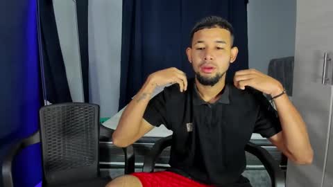 Snapshot of dcollins_ chatting on 11/20/25, 05:18 dcollins_ online show from 11/20/25, 05:18