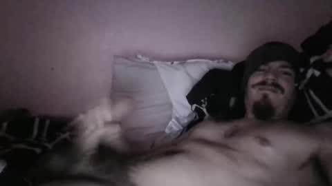 Snapshot of dcredhood chatting on 11/08/25, 02:06 dcredhood online show from 11/08/25, 02:06