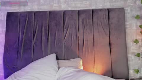 Snapshot of dea_athenea chatting on 11/25/25, 08:42 dea_athenea online show from 11/25/25, 08:42