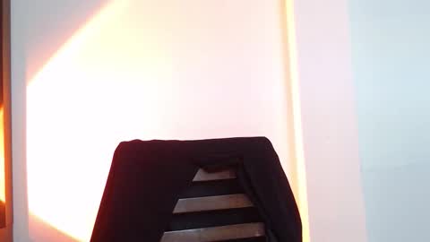 Snapshot of dead_girll chatting on 10/08/25, 09:56 freak online show from 10/08/25, 09:56