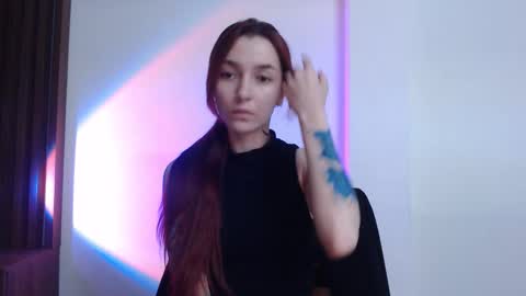 Snapshot of dead_girll chatting on 10/12/25, 11:37 freak online show from 10/12/25, 11:37