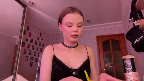 Dee online show from 05/31/26, 09:05