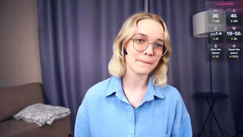 Charlie 18yo online show from 09/10/25, 04:07