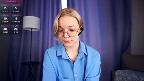 Charlie 18yo online show from 09/27/25, 06:29