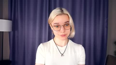 Charlie 18yo online show from 11/28/25, 05:21