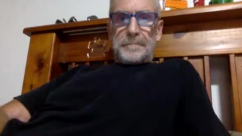 Snapshot of deanofflove2210 chatting on 01/08/25, 05:59 deanofflove2210 online show from 01/08/25, 05:59
