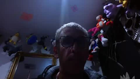Snapshot of deanofflove2210 chatting on 07/22/26, 08:17 deanofflove2210 online show from 07/22/26, 08:17