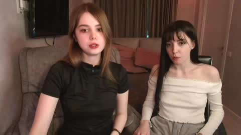 Snapshot of dear_helga chatting on 02/14/25, 04:20 dear_helga online show from 02/14/25, 04:20