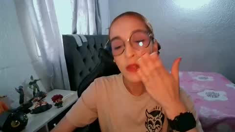 Juliet online show from 09/16/25, 10:00