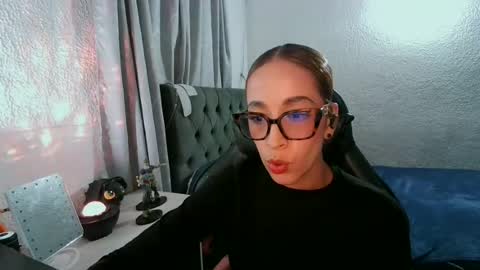 Juliet online show from 07/11/26, 01:08