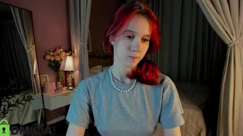 Snapshot of dearly_emily chatting on 02/11/26, 05:29 Emily GMT2 Mon 10 AM - 4 PM Wed 10 AM - 4 PM Thu 10 AM - 4 PM Fri 10 AM - 4 PM Sat 10 AM - 4 PM online show from 02/11/26, 05:29