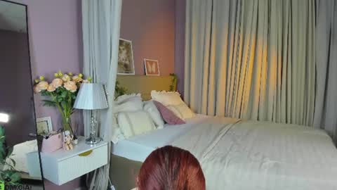 Snapshot of dearly_emily chatting on 06/24/26, 05:23 Emily GMT2 Mon 10 AM - 4 PM Wed 10 AM - 4 PM Thu 10 AM - 4 PM Fri 10 AM - 4 PM Sat 10 AM - 4 PM online show from 06/24/26, 05:23