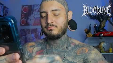 Snapshot of death_ink666 chatting on 10/31/25, 05:25 online show from 10/31/25, 05:25