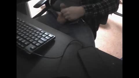 Snapshot of deathmolder chatting on 02/09/25, 08:13 deathmolder online show from 02/09/25, 08:13