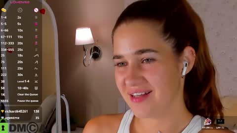 Jennifer online show from 07/17/26, 10:25