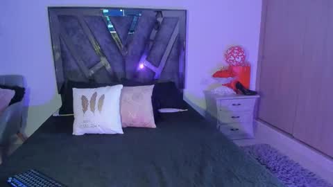 deborah_collins1 online show from 09/26/25, 07:51