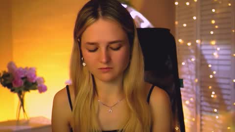 Debora online show from 10/13/25, 03:28