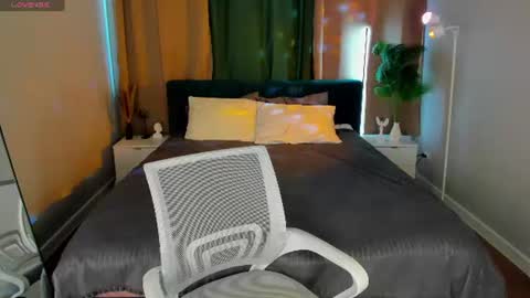 Debra online show from 07/21/26, 08:27
