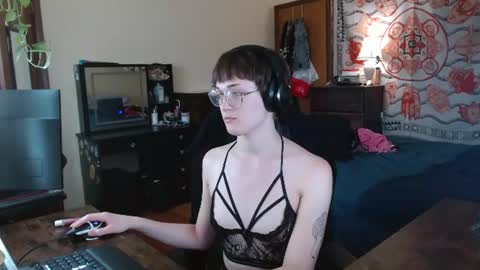 decemberholiday online show from 07/21/26, 10:45