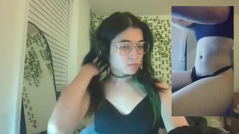 deciduousdoll online show from 10/04/25, 06:11